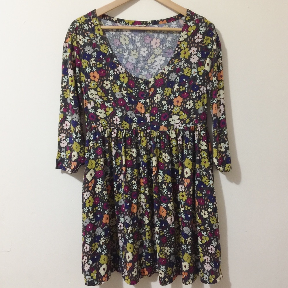 Fossil springtime floral dress with POCKETS!🌼